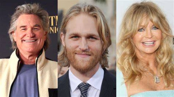 10 Celebrities Who Look Just like Their Parents