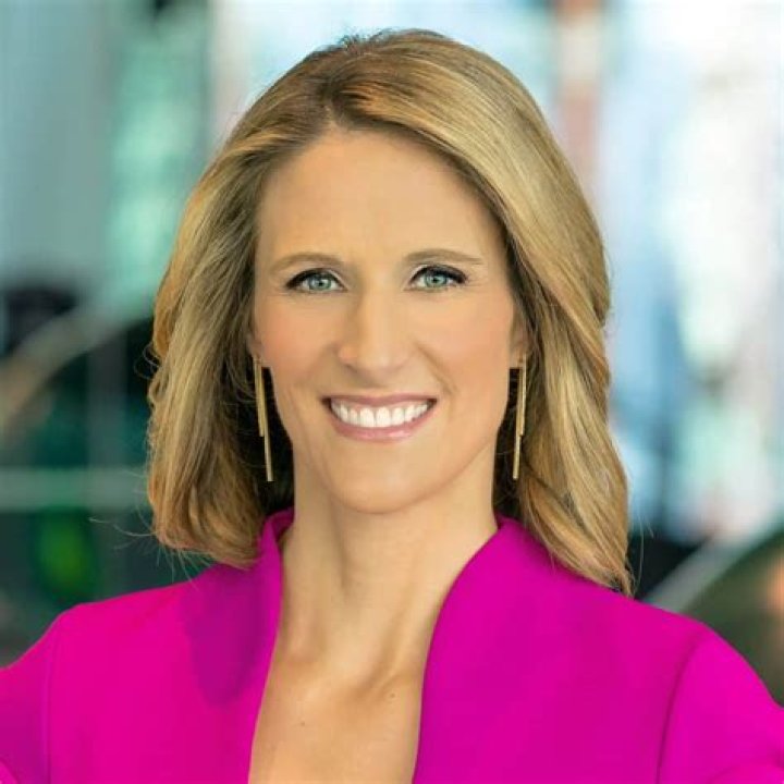 Abigail Doolittle's Spending Her Time Along With Co-anchors at Hiking