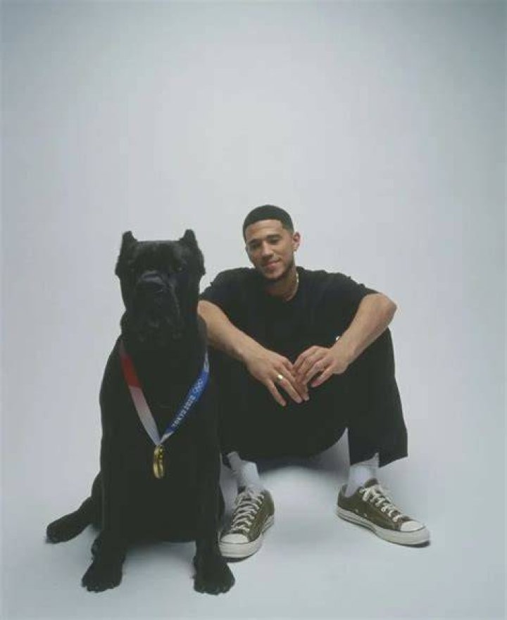 Devin Booker Pets