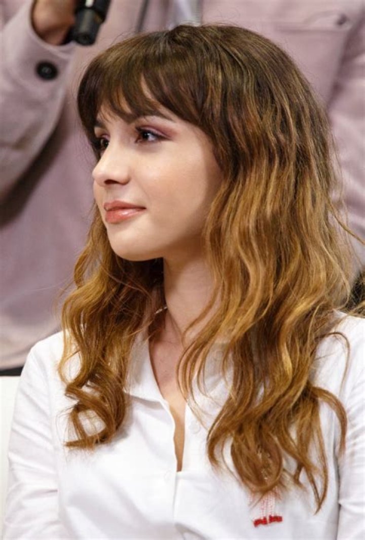 Hannah Marks Hannah Marks