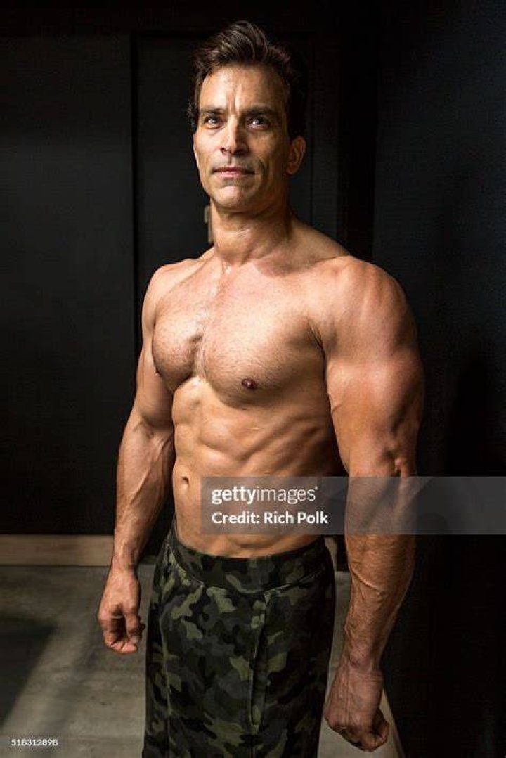 Johnathon Schaech