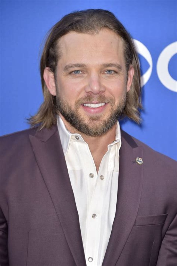 Max Thieriot Max Thieriot