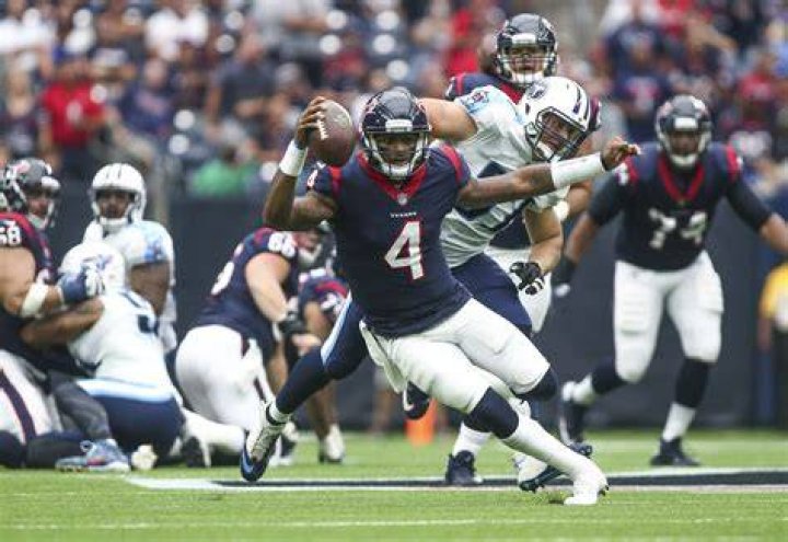 The Texans quarterback Watson scoring a touchdown